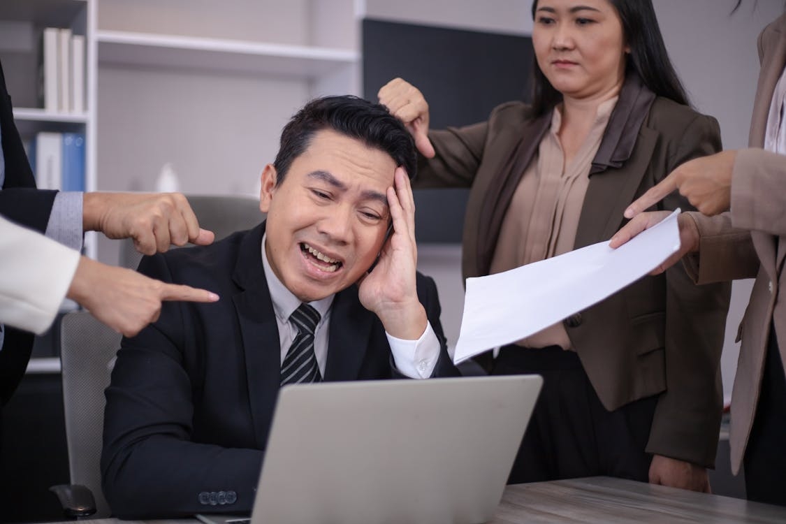 Tôi bị thất sủng ở công ty nhưng vẫn ‘hoàn thành tốt nhiệm vụ’