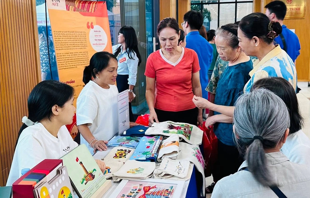 Người già tìm việc
